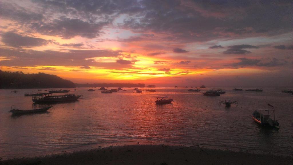 Lembongan Made Inn Nusa Lembongan Buitenkant foto